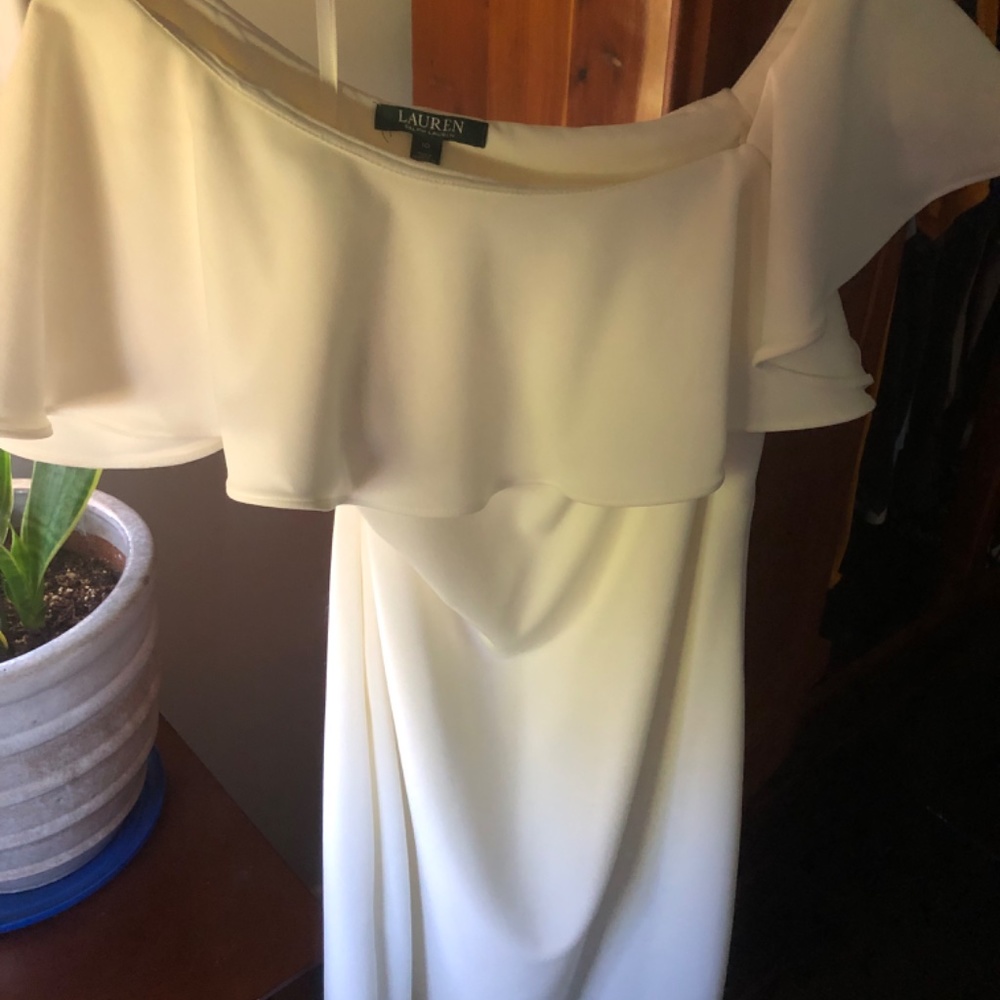 Dress - Picture 3 of 3